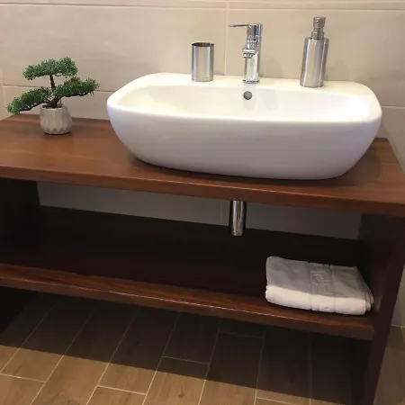 Terra Di Suli 아파트 쿠스토나치